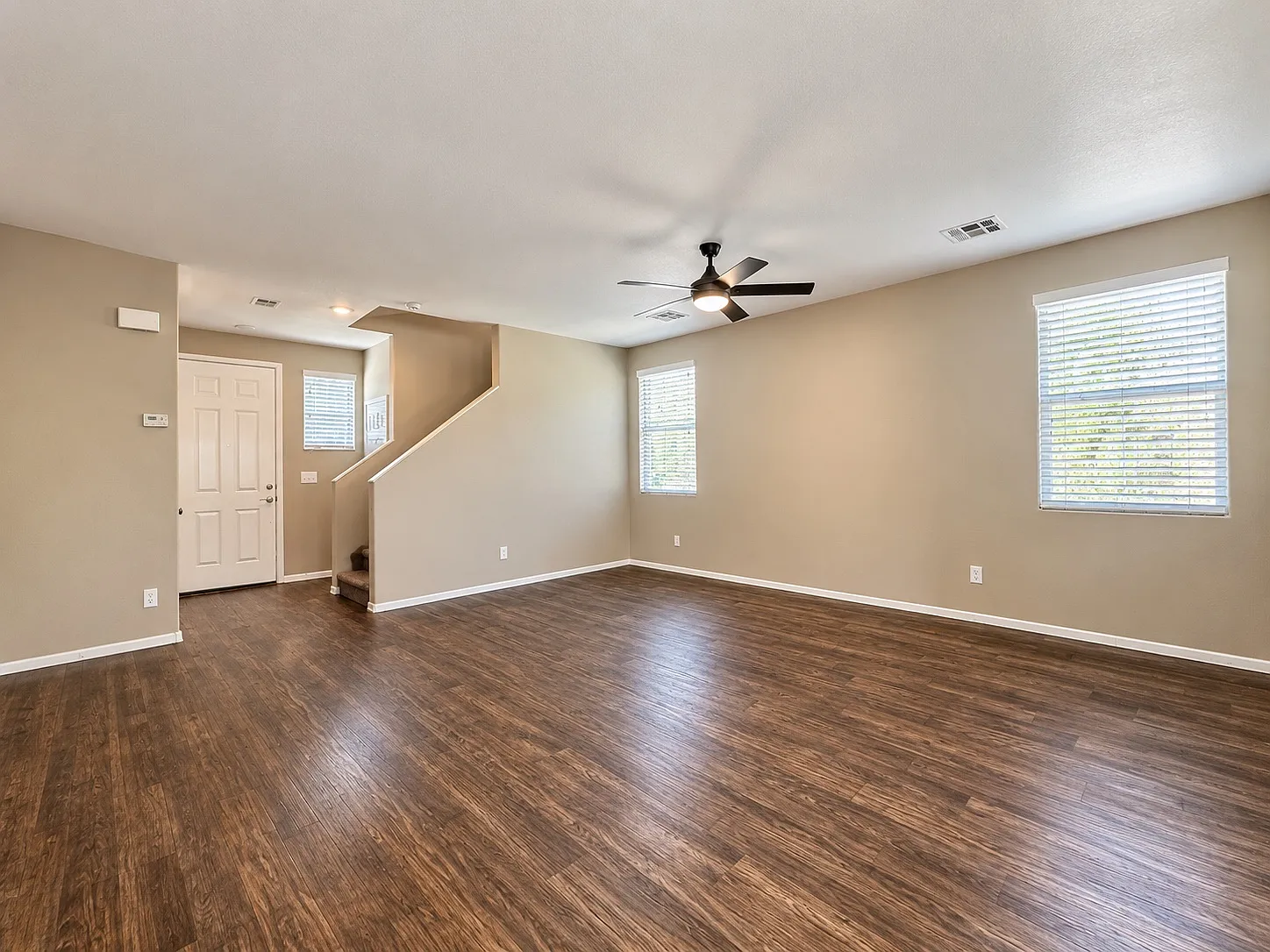 24 Vernon Springs Ave — Photo 4
