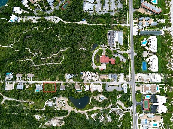 3rd image of 561 GULF BAY ROAD
