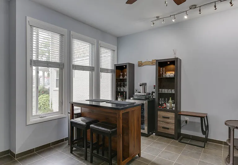 823 Shirley Ave — Photo 14