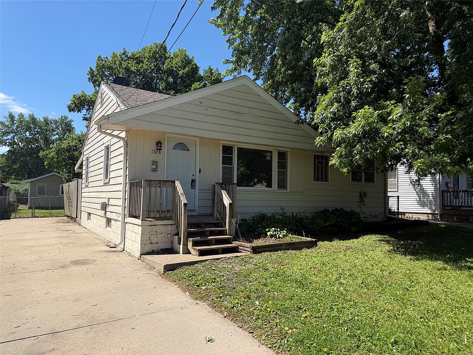 1st image of 1328 Carrie Ave