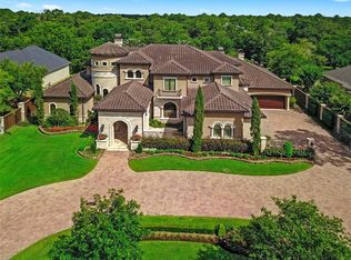 905 Cowards Creek Dr, Friendswood, TX 77546