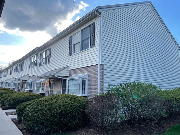 2nd image of 671 Marjorie Mae St