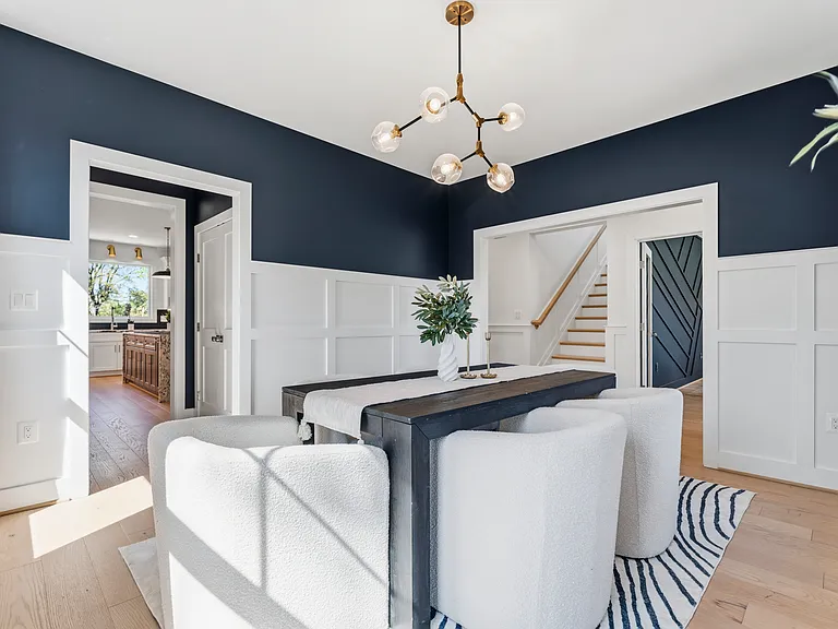 6806 Farragut Ave — Photo 16
