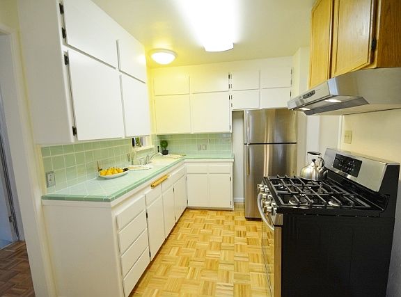 3rd image of 4745 Audrey Dr