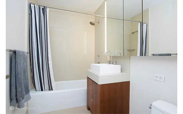 Rented by Douglas Elliman | media 39