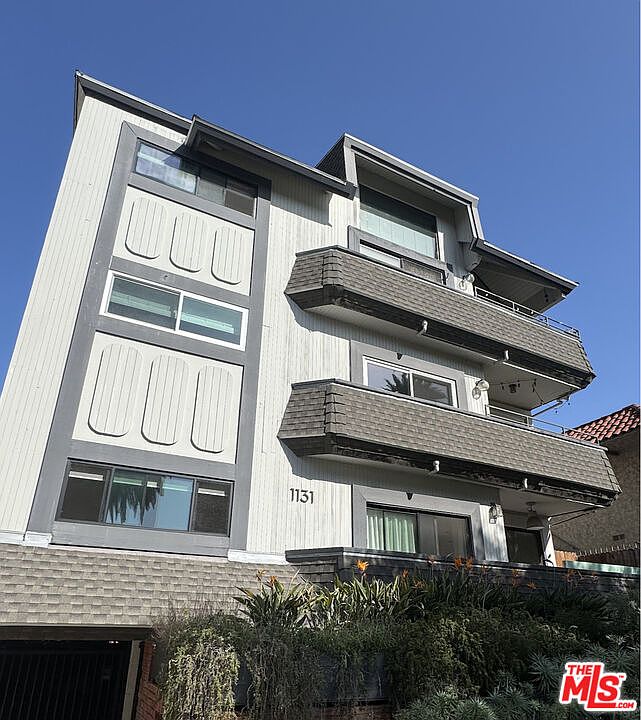 1st image of 1131 12th St APT 104