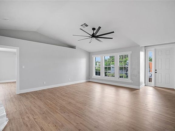 4th image of 8354 San Carlos BLVD