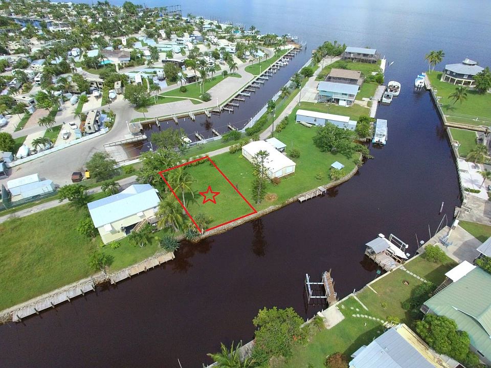 1st image of 1298 Snook Aly