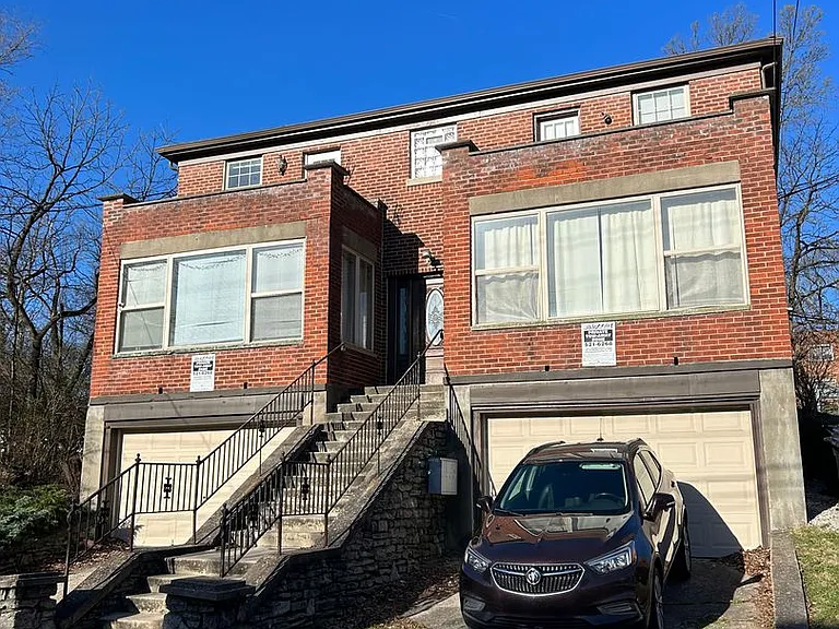 2351 Ravine St — Photo 2
