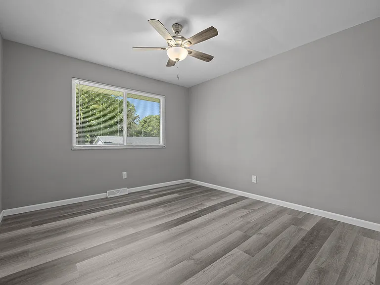 1112-1114 Olive St #1112 — Photo 9