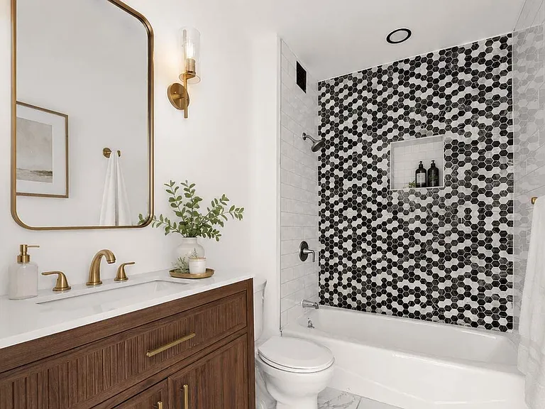 426 W 22nd St #2 — Photo 15