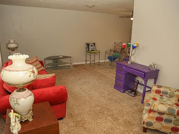 3rd image of 5516 S Nantucket Dr