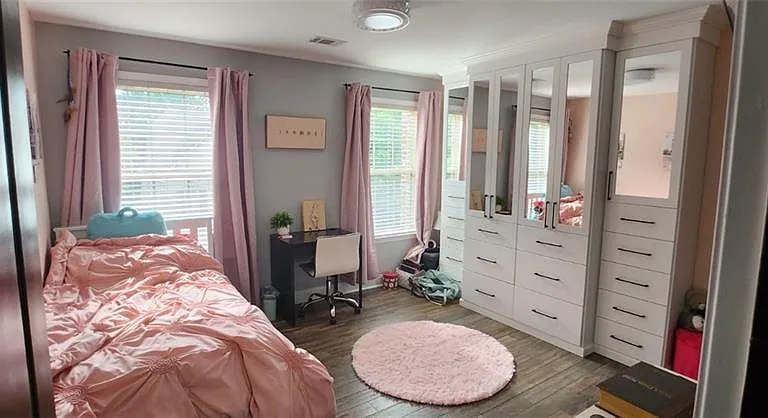 5583 Julian Pl — Photo 16