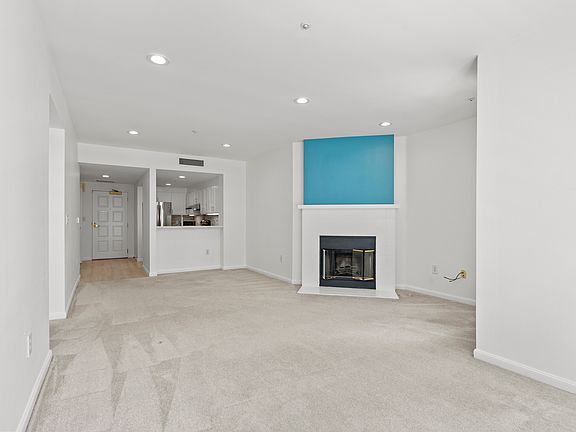 5th image of 550 Ortega Ave APT B227