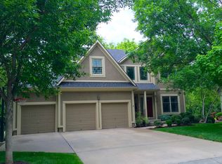 7638 Darnell St, Lenexa, KS 66216