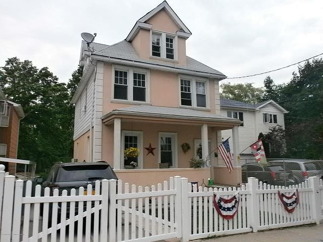 1st image of 31 White Plains Ave