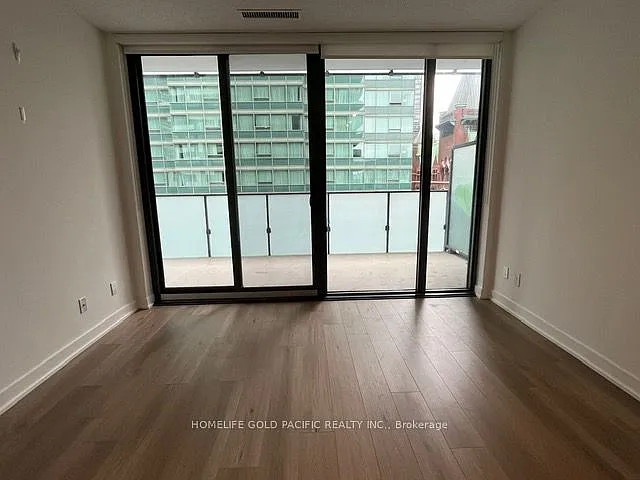 25 Richmond St E #611 — Photo 6