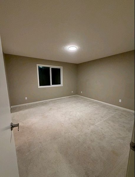Edmonton House for rent - 4 Bedrooms — photo 3