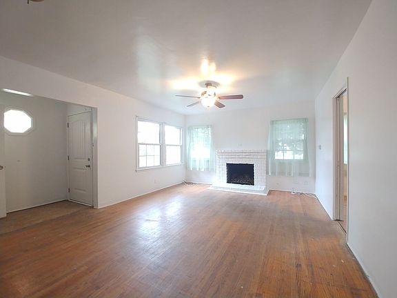5th image of 958 N Gordon St