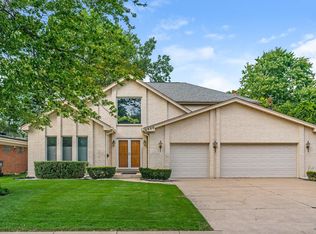 4450 W Arthur Ave, Lincolnwood, IL