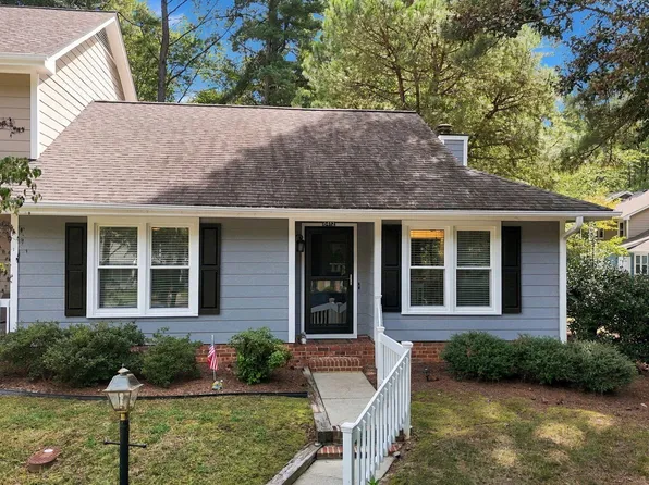 6412 Meadow View Dr, Raleigh, NC 27609