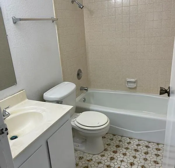 1655 E Harmon Ave #2 — Photo 13