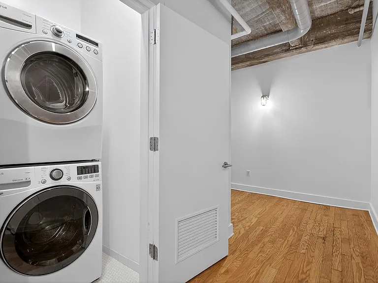 140 Bay St #5E — Photo 15