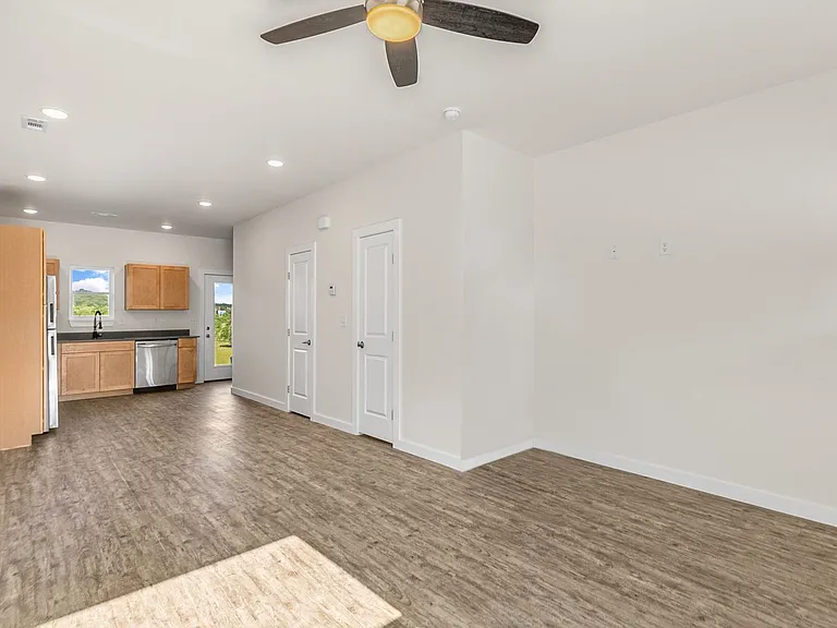 18398 S Highway 71 #103 — Photo 3