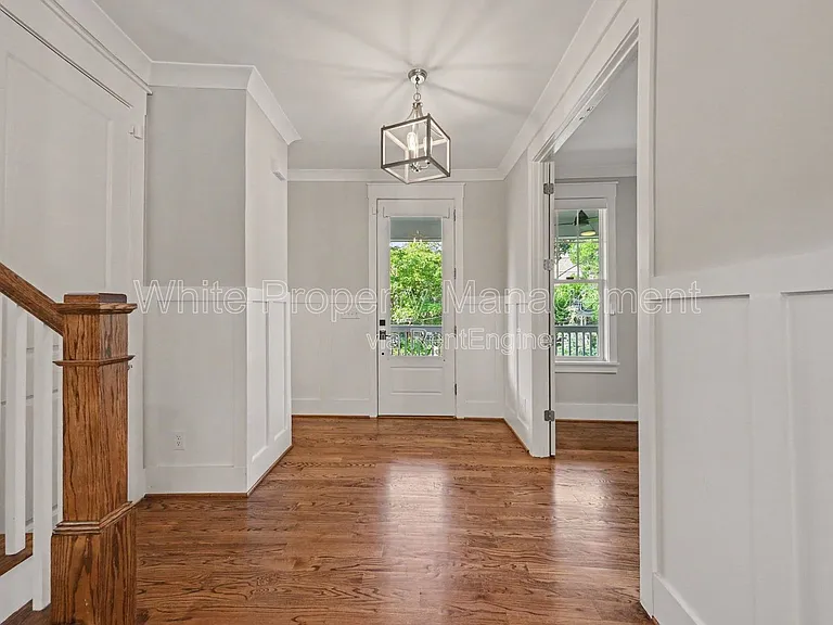 1919 Hamorton Pl — Photo 4