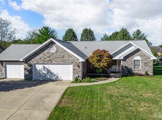 863 Devonshire Ave, Tipp City, OH 45371