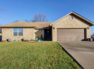 991 W Cambridge Ave, Nixa, MO 65714