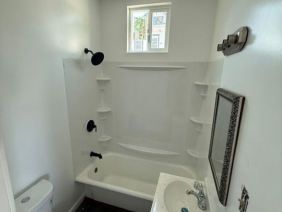 4th image of 1629 Foothill Blvd #A