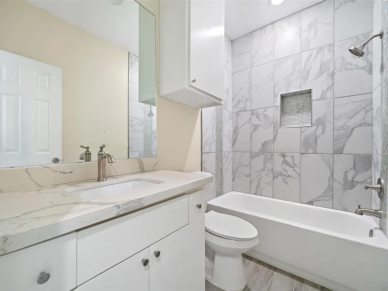 5618 Ridgeway Dr #B — Photo 15