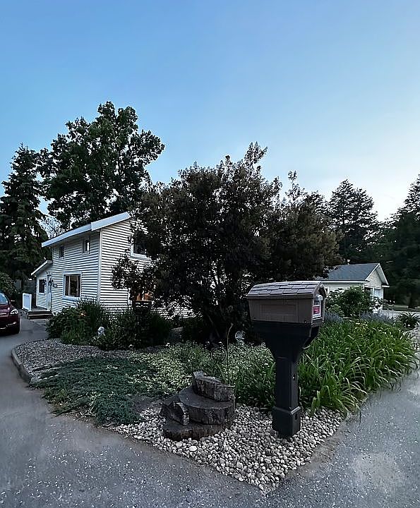2nd image of 6728 W Lake Dr