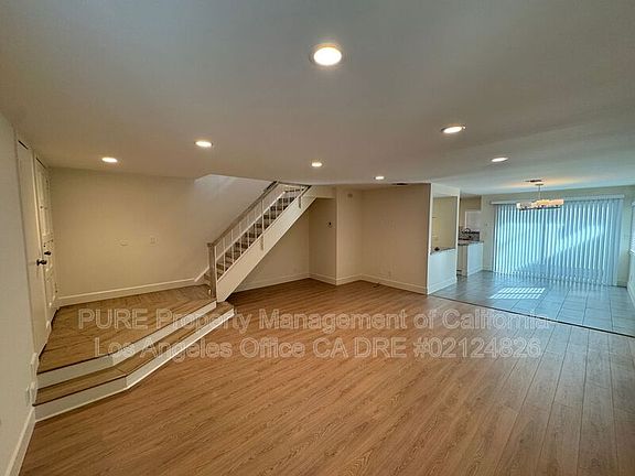 4th image of 2330 Oak St Unit 5