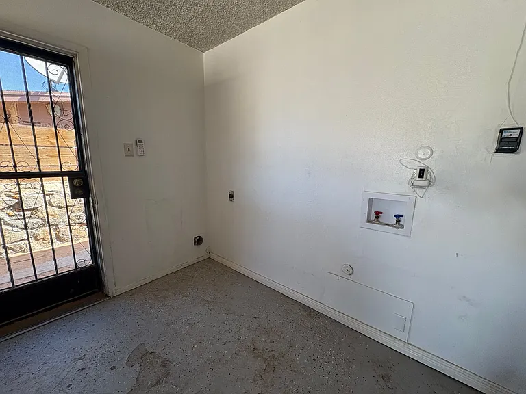 2900 Schooner Dr — Photo 12