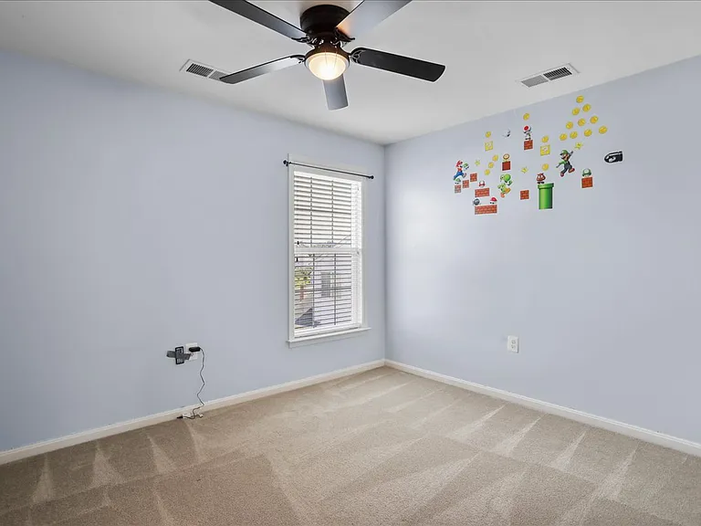 319 Morlyn Dr — Photo 5