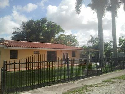 3rd image of 4436 NW 200th St