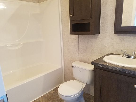 4th image of 1250 Paree St #127