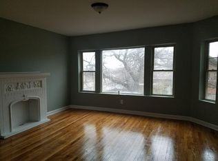 7700 S Cornell Ave APT 1, Chicago, IL 60649