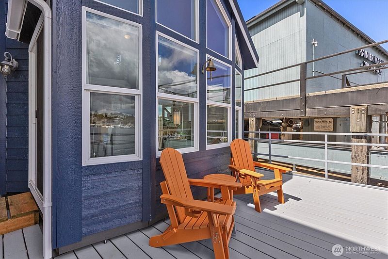 2nd image of 2706 Westlake Avenue N #76