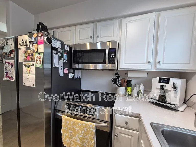 3926 Lakehurst Cir #1 — Photo 14