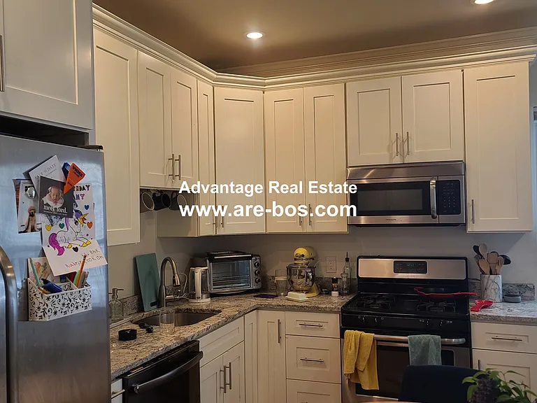 121 Webster Ave #1 — Photo 19