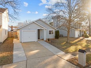 1376 Riverside Dr, Virginia Beach, VA 23453