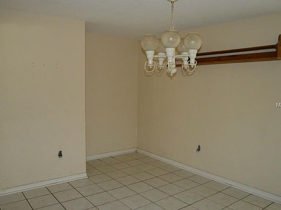 4th image of 5101 Suburban Dr