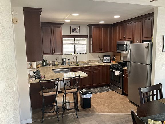 5th image of 525 W El Norte Pkwy Space 328