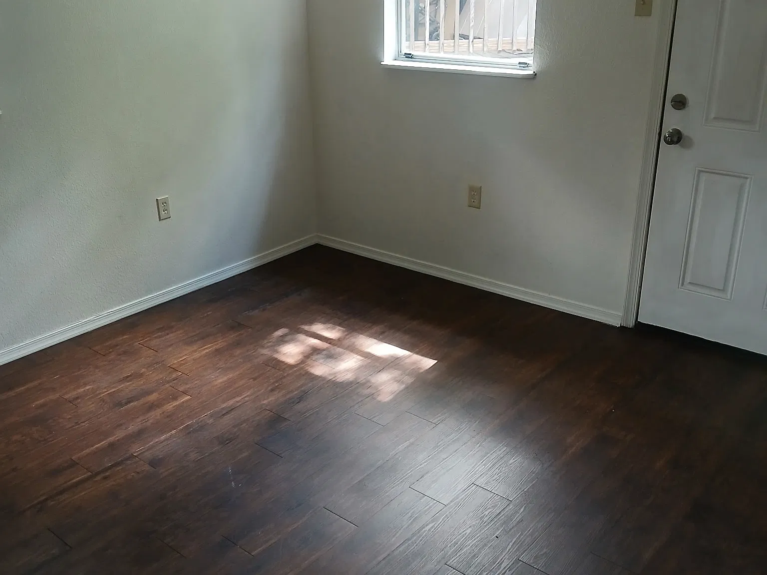 3 bed, 1200 sqft, $1,795 — Photo 3