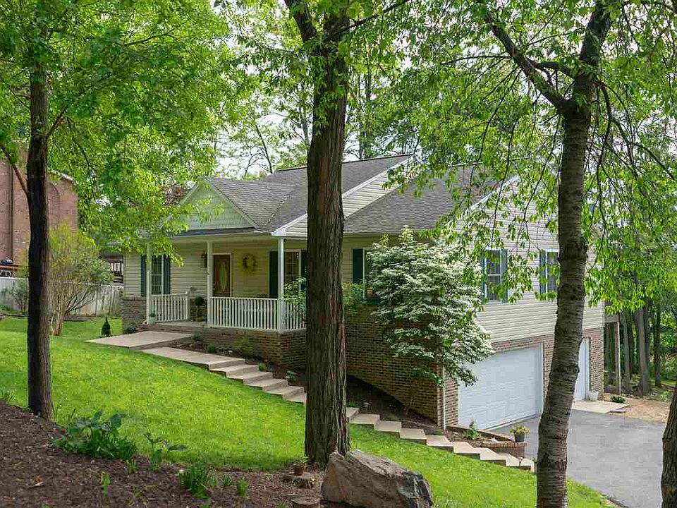 1st image of 1228 Woodcrest Cir