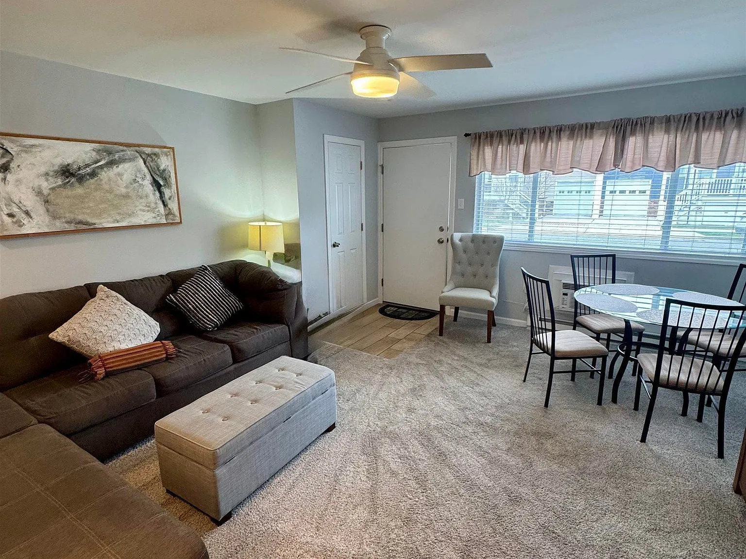 1 bed, 1.0 bath, $1,350 — Photo 3