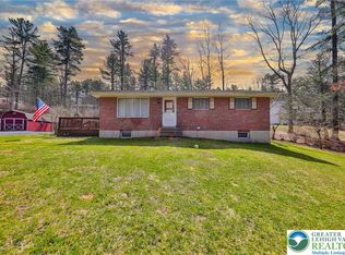 1481 Sherwood Forest Rd, Saylorsburg, PA 18353